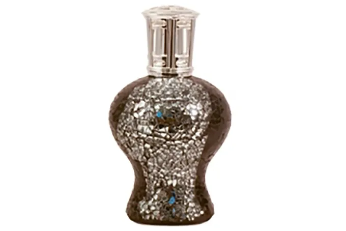 Ashleigh & Burwood Geurlamp Dressed to Kill L zwart