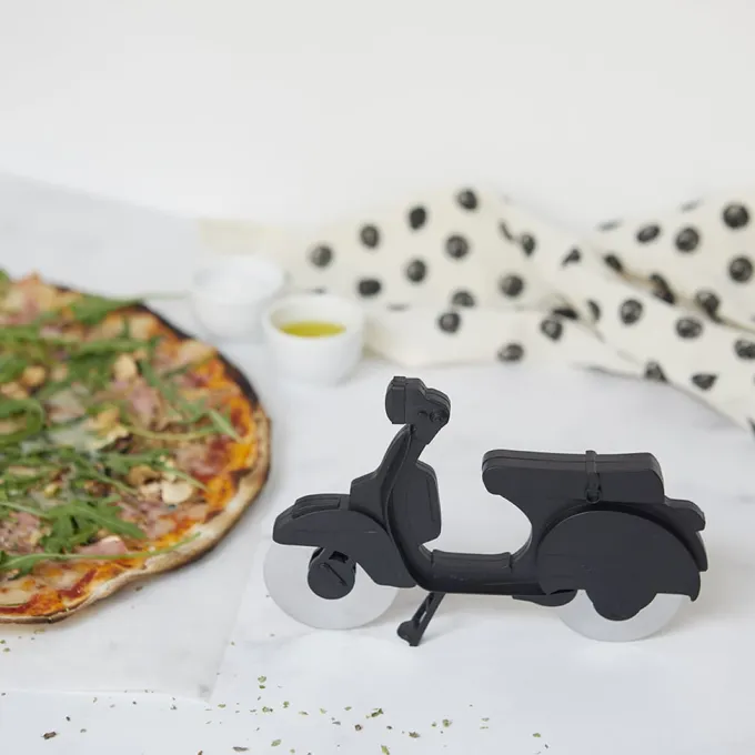 Balvi Pizzasnijder scooter zwart