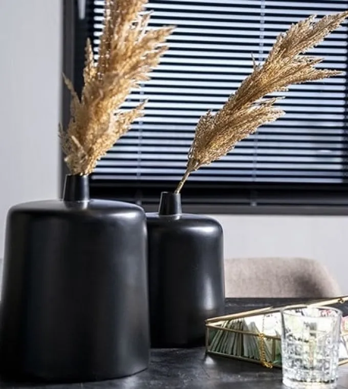 By Boo By Boo Vaas Dotty Zwart - Groot Metalen Vaas