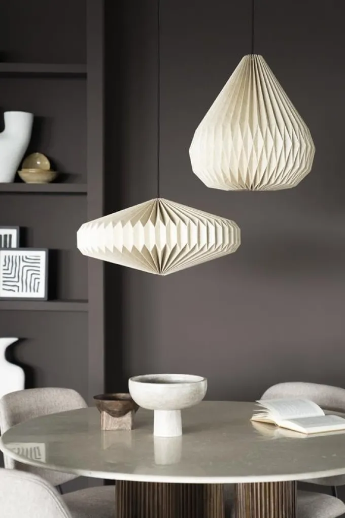 By Boo Hanglamp Zuki – Type 2