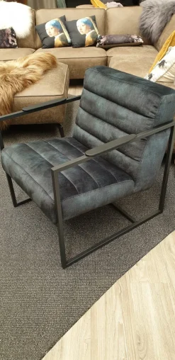 Het Anker Showroommodel Fauteuil Skipper Black & Blue vintage velvet