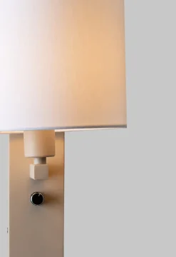 it's about RoMi Wandlamp Florence+leeslamp zand/kap 1815 wit