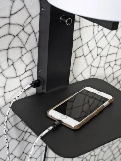 it's about RoMi Wandlamp ijzer Florence E14 met plank+usb incl. dimmer zwart