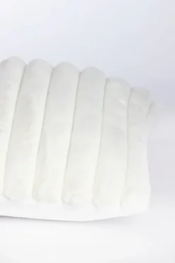 Light en Living Kussen 45x45 cm VAJEN velvet crème