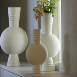 Light en Living Vaas deco Ø18X54,5 cm KAVANSI mat creme