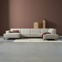 Pepp Interiors Bank River U opstelling met chaise longue links in Majestic 603