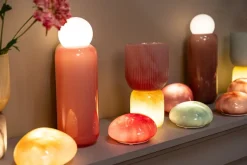 PTMD Alayna roze geribbelde pot met LED-verlichting aan de onderkant