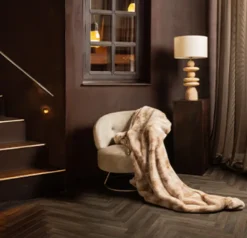 PTMD Fauteuil Carice Beige met gouden onderstel