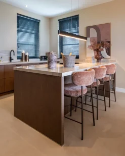 Richmond Interiors Counterstoel Encanto Be straight mocca mousse