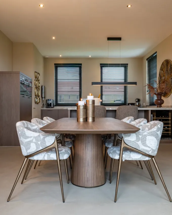 Richmond Interiors Eettafel Windsor walnoot 230