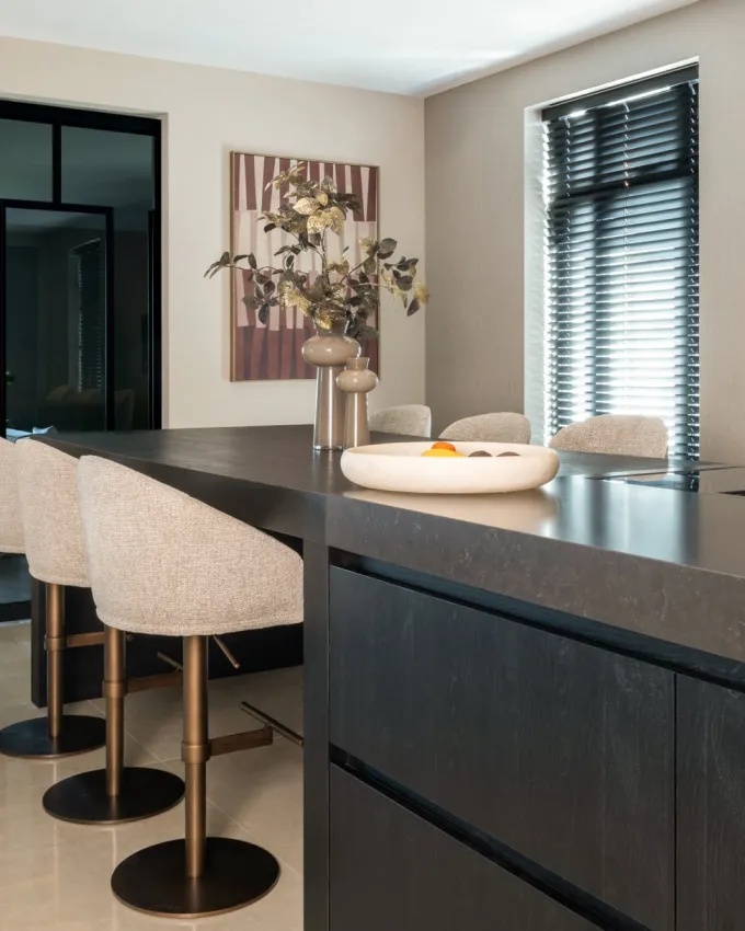 Richmond Interiors Vaas Lunor taupe klein