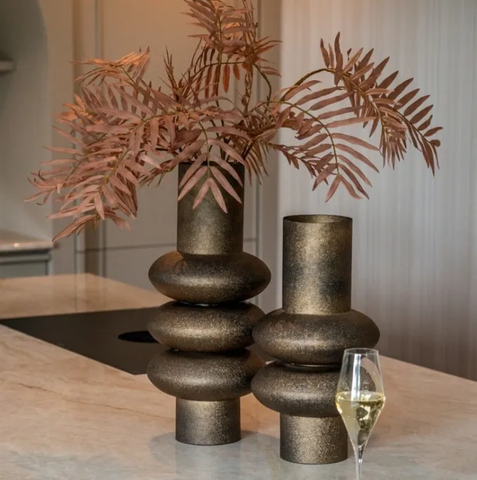 Richmond Interiors Vaas Megan brass antique