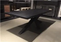 Tower Living Eettafel Sovana Live edge blank of zwart - diverse afmetingen
