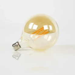WoonStijl Lichtbron LED filament bol Ø12 5 - E27 6W 2100K 450lm dimbaar / Amberkleurig glas