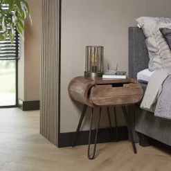 WoonStijl Nachtkastje Barrel met 1 lade - Mangohout & Zwart Metaal