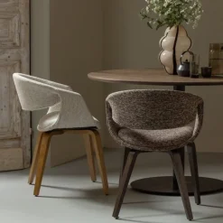 Woood Yossi eetkamerstoel bruin met houten poot donkerbruin